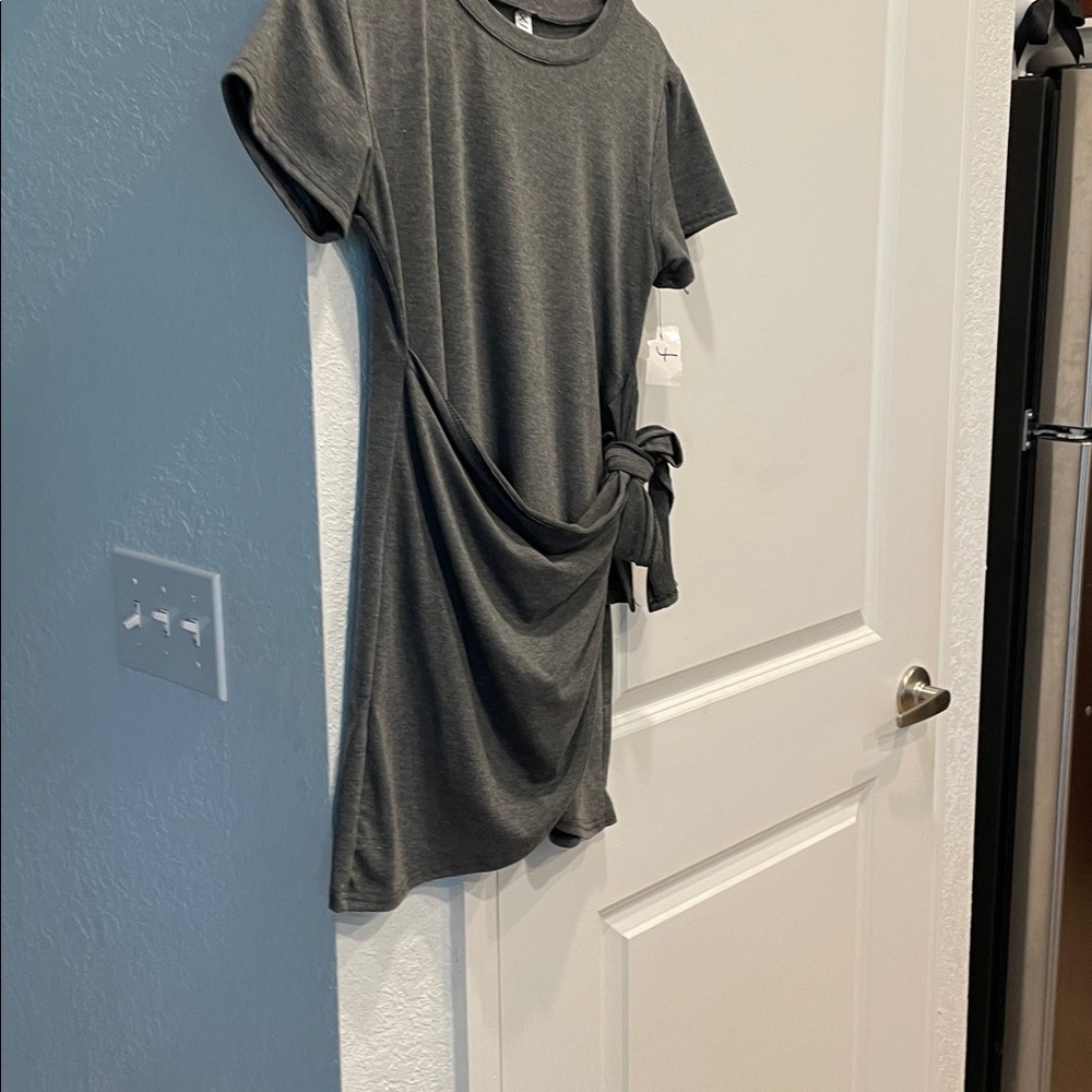 Gray Short Sleeve Dress with Side Tie